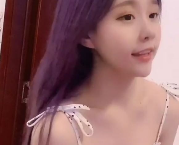 275 杨小梦💋（才艺主播） 你是微笑里的甜，还是眼泪里的咸🧐..